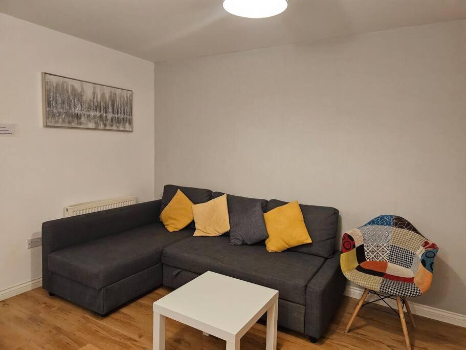 The Park View, 2 Bedroom House Κιρκάλντυ Εξωτερικό φωτογραφία